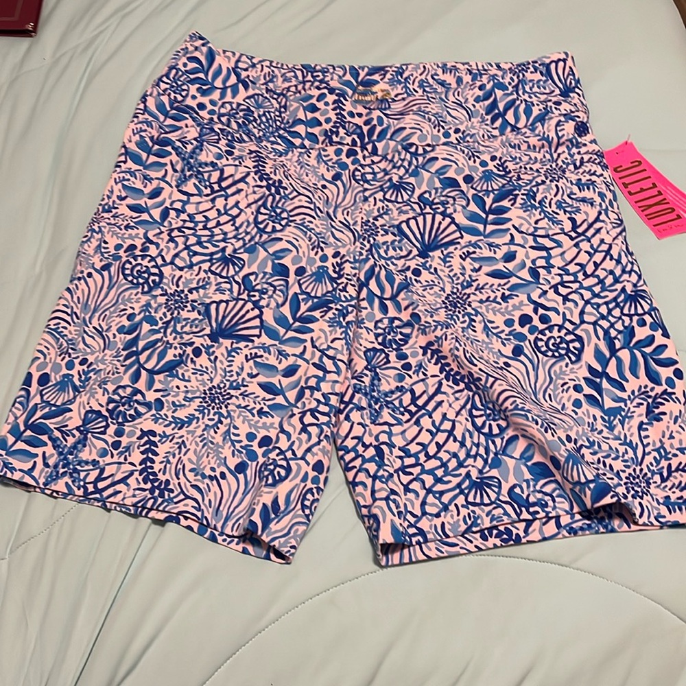 Lilly Pulitzer luxletic shorts NWT size 12